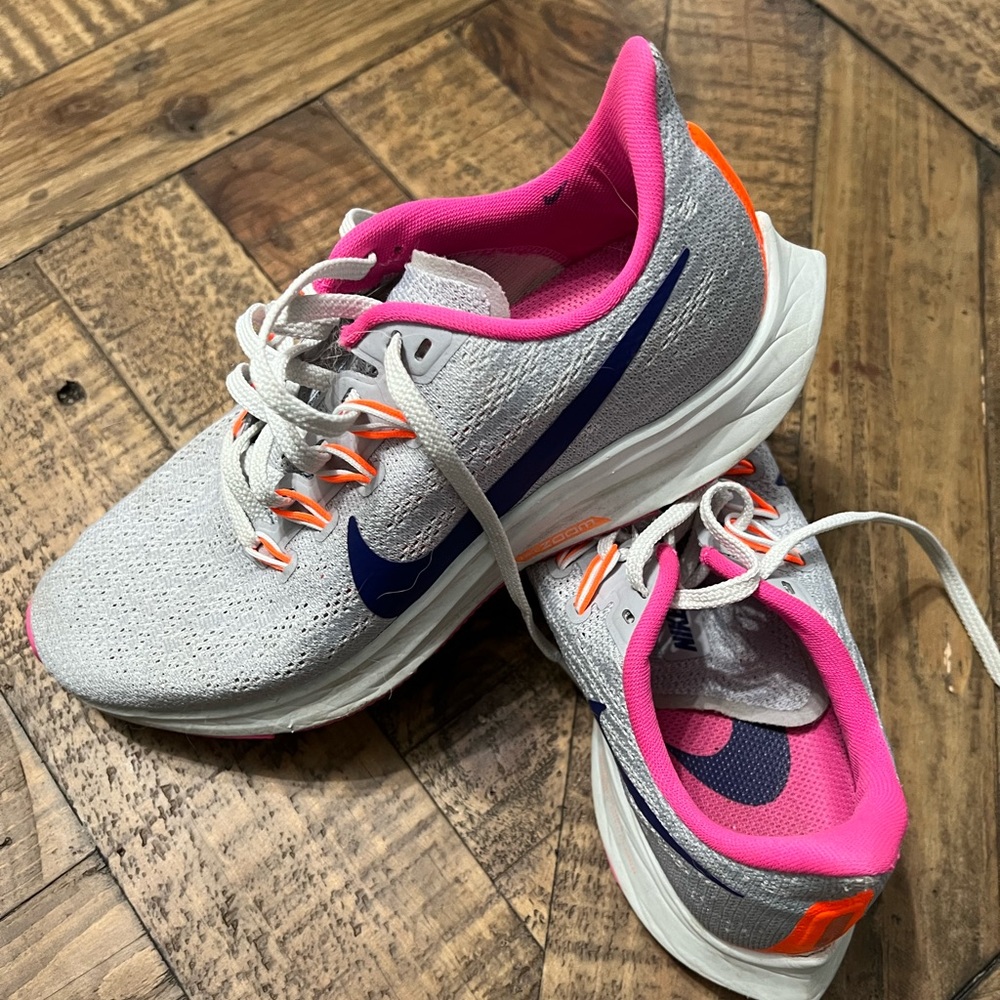Nike Zoom Pegasus 36, Size 6